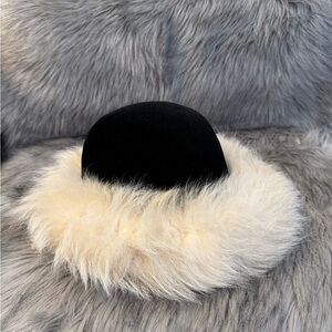 Vintage Deborah Elegant Black and White Fur Hat